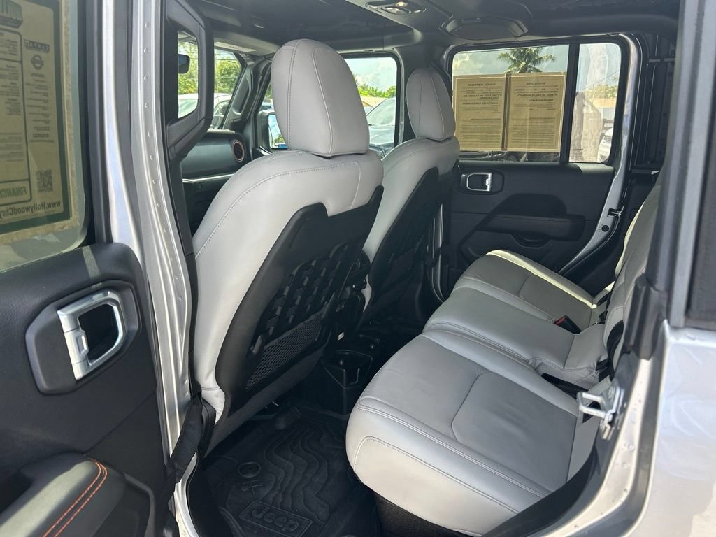 Used 2021 Jeep Gladiator Mojave w/ Dual Top Group AWD/4WD image 31