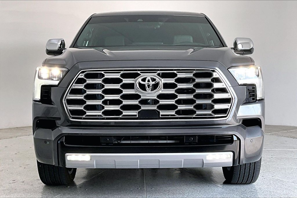 Used 2026 Toyota Sequoia Capstone AWD/4WD image 3
