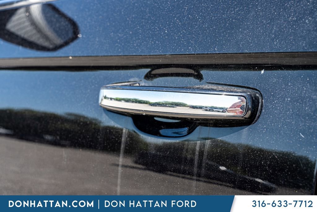 Used 2019 Lincoln Navigator Reserve image 31