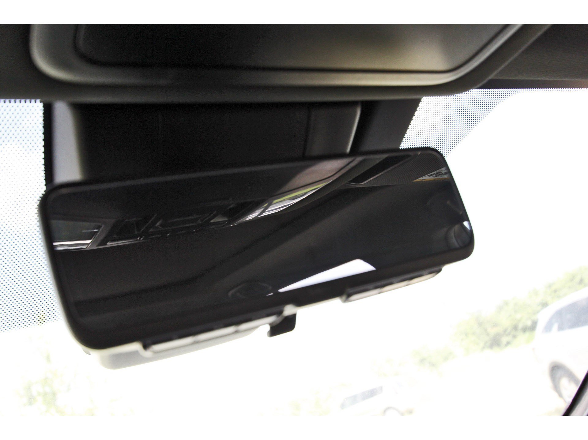 Used 2019 Toyota RAV4 XSE AWD/4WD image 25