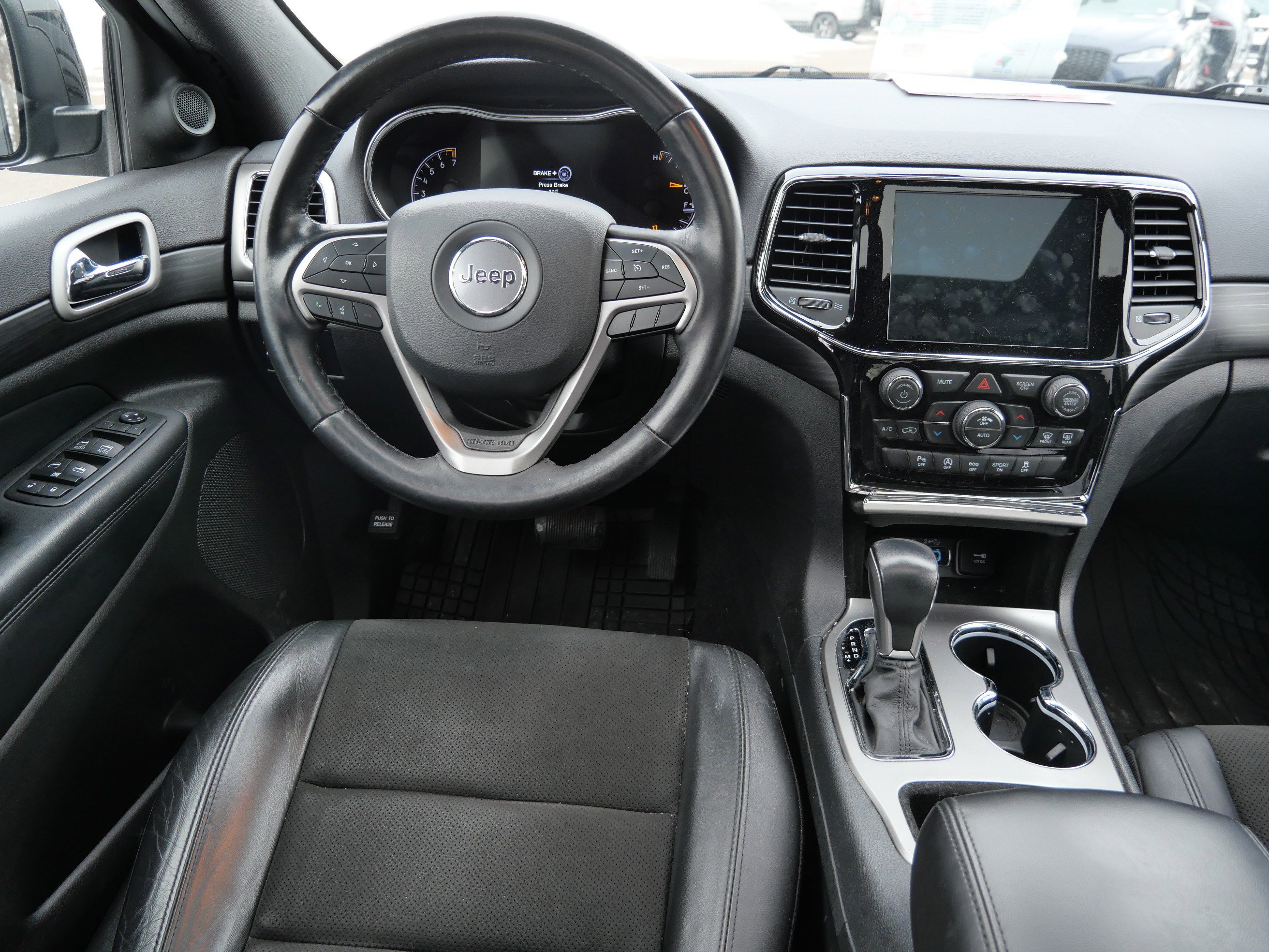 Used 2020 Jeep Grand Cherokee Altitude image 16