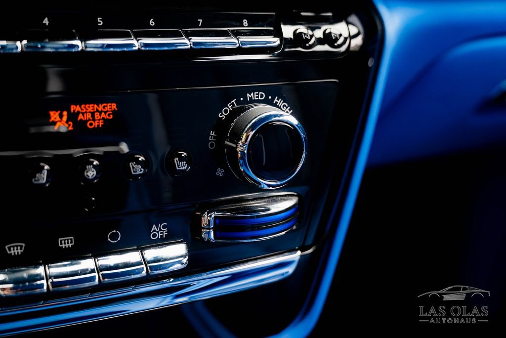 Used 2024 Rolls-Royce Phantom Sedan RWD image 42