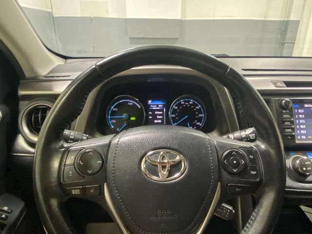 Used 2018 Toyota RAV4 XLE w/ Convenience Package AWD/4WD image 14