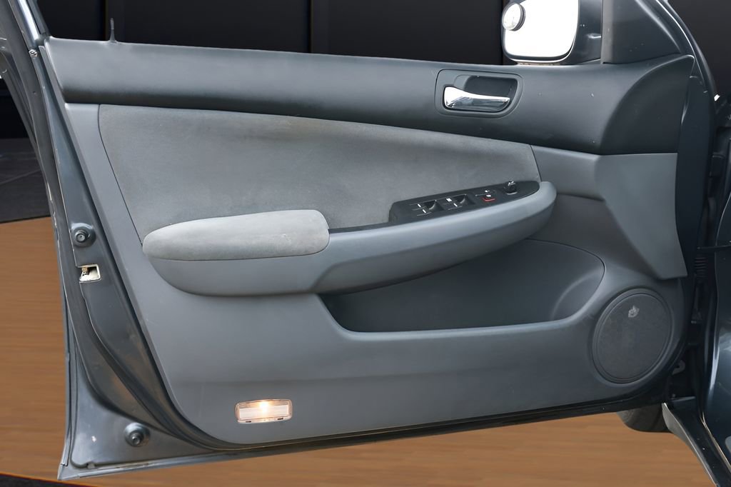 Used 2007 Honda Accord LX image 16