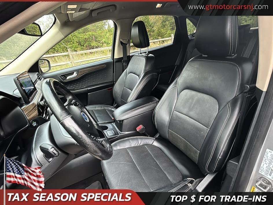 Used 2020 Ford Escape Titanium AWD/4WD image 22