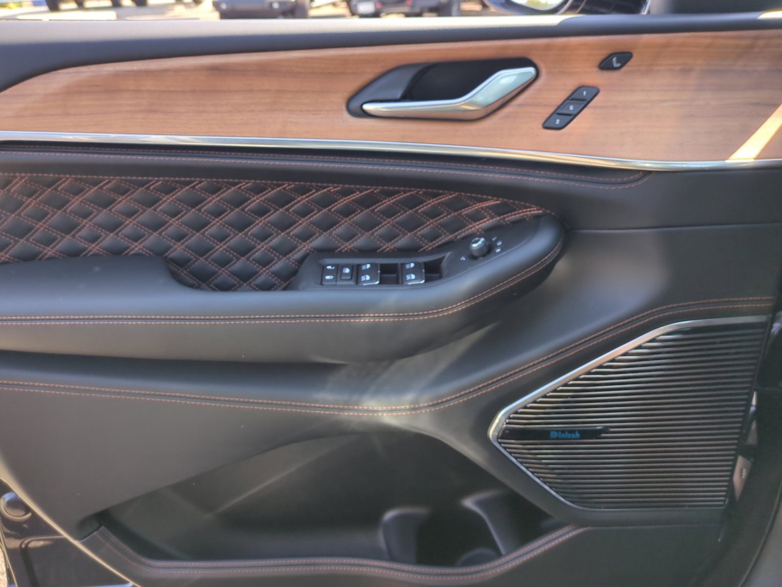 New 2025 Jeep Grand Cherokee L Summit image 13