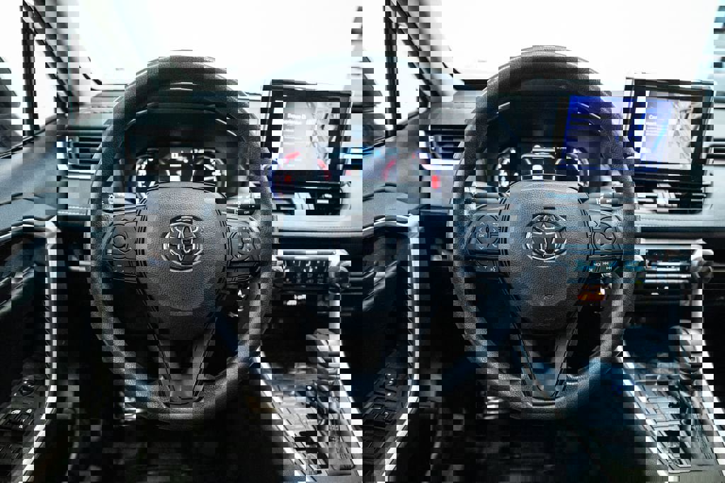 Used 2024 Toyota RAV4 LE image 25