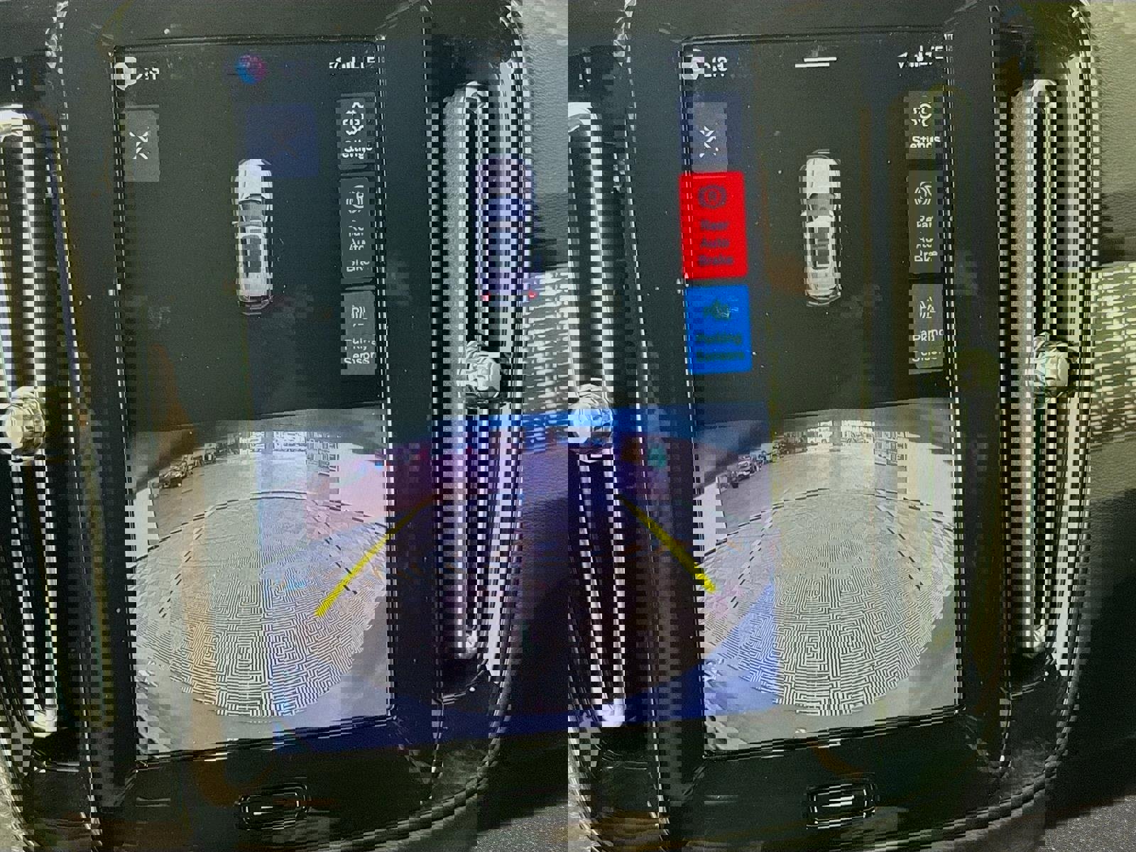 Used 2023 Volvo XC40 B5 Plus w/ Climate Package AWD/4WD image 18