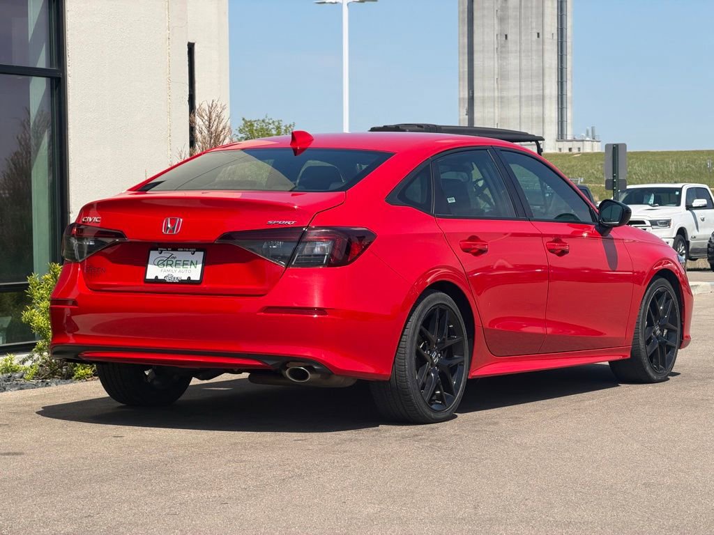 Used 2025 Honda Civic Sport image 4