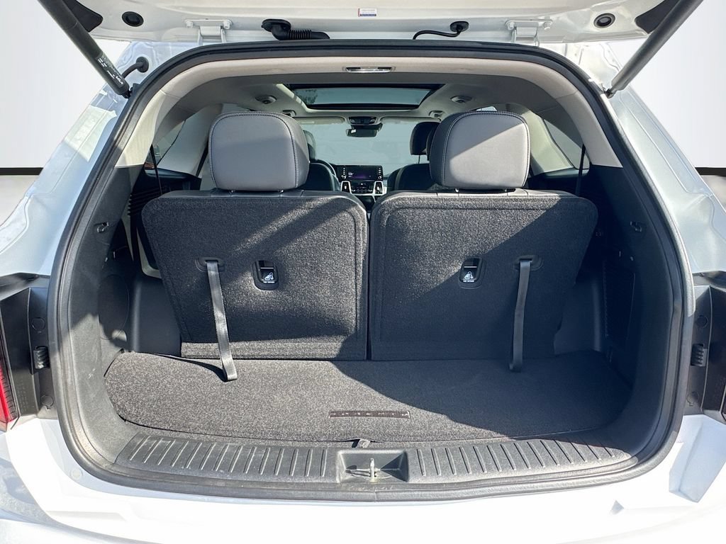 Certified 2023 Kia Sorento SX AWD/4WD image 30