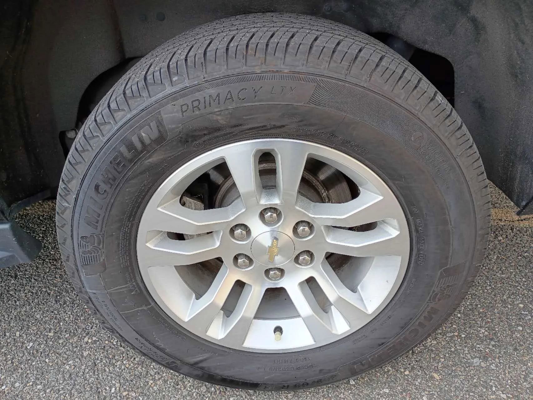 Used 2020 Chevrolet Suburban LT image 24