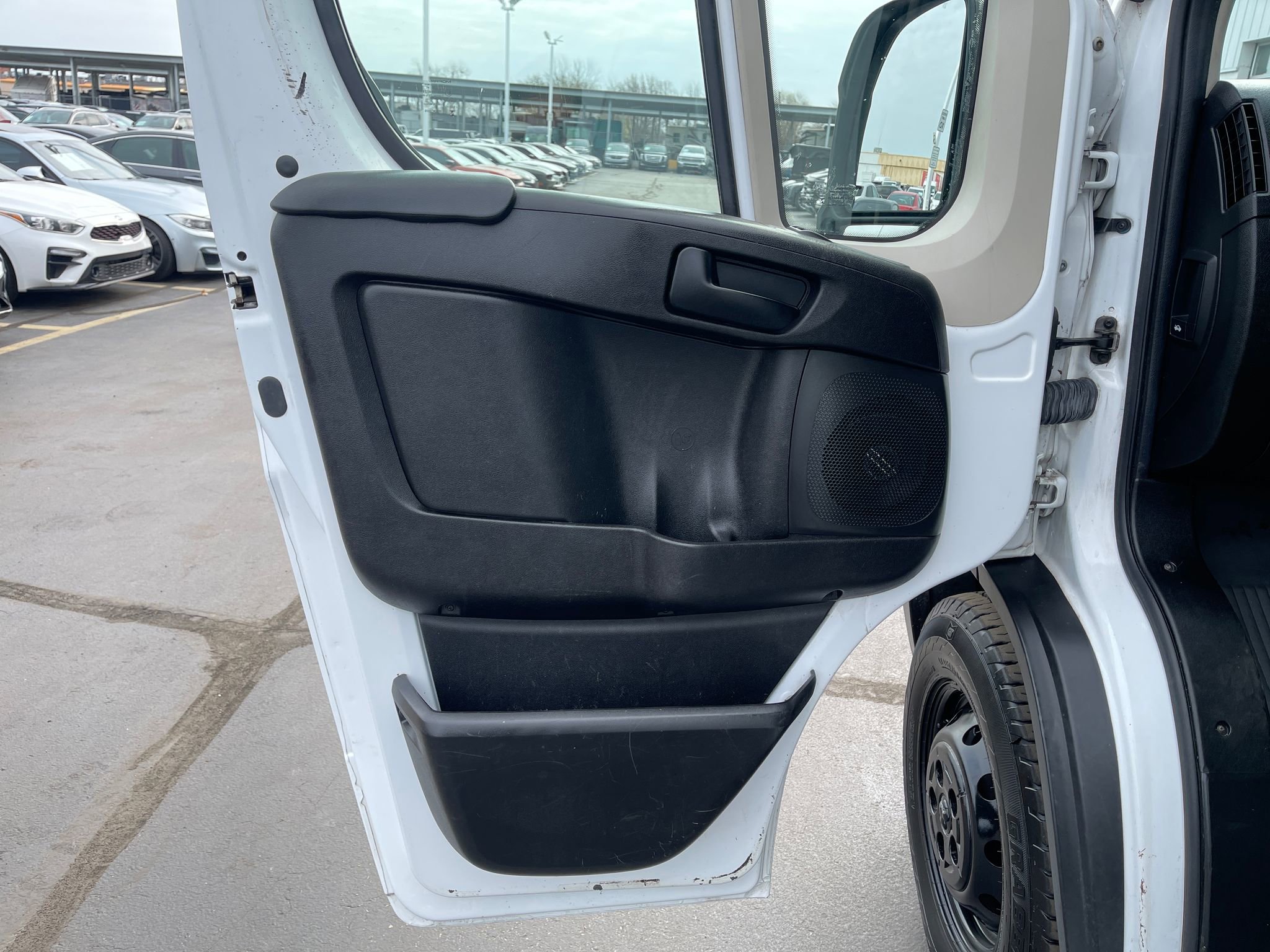 Used 2020 RAM ProMaster 1500 FWD image 11
