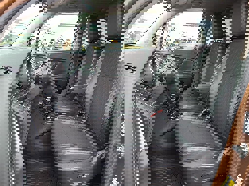 Used 2017 Buick Encore Sport Touring image 8