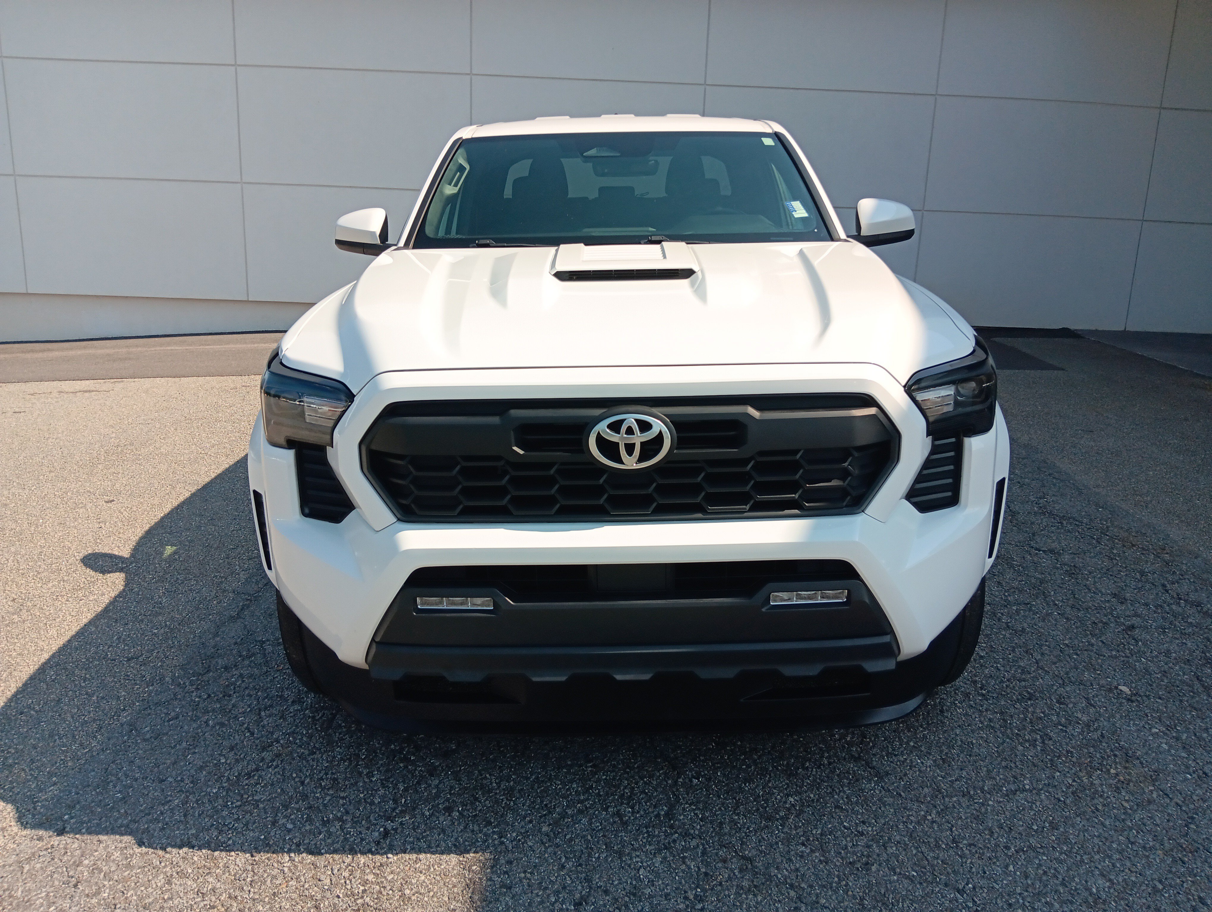 Used 2024 Toyota Tacoma TRD Sport RWD image 9