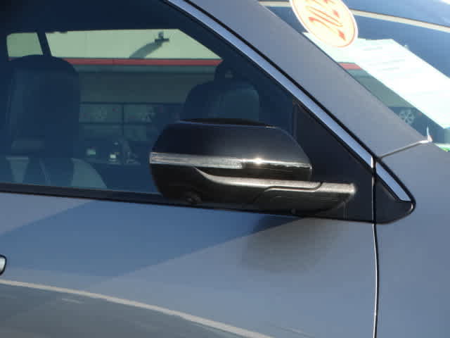 Used 2024 GMC Acadia Elevation w/ Black Edition image 7