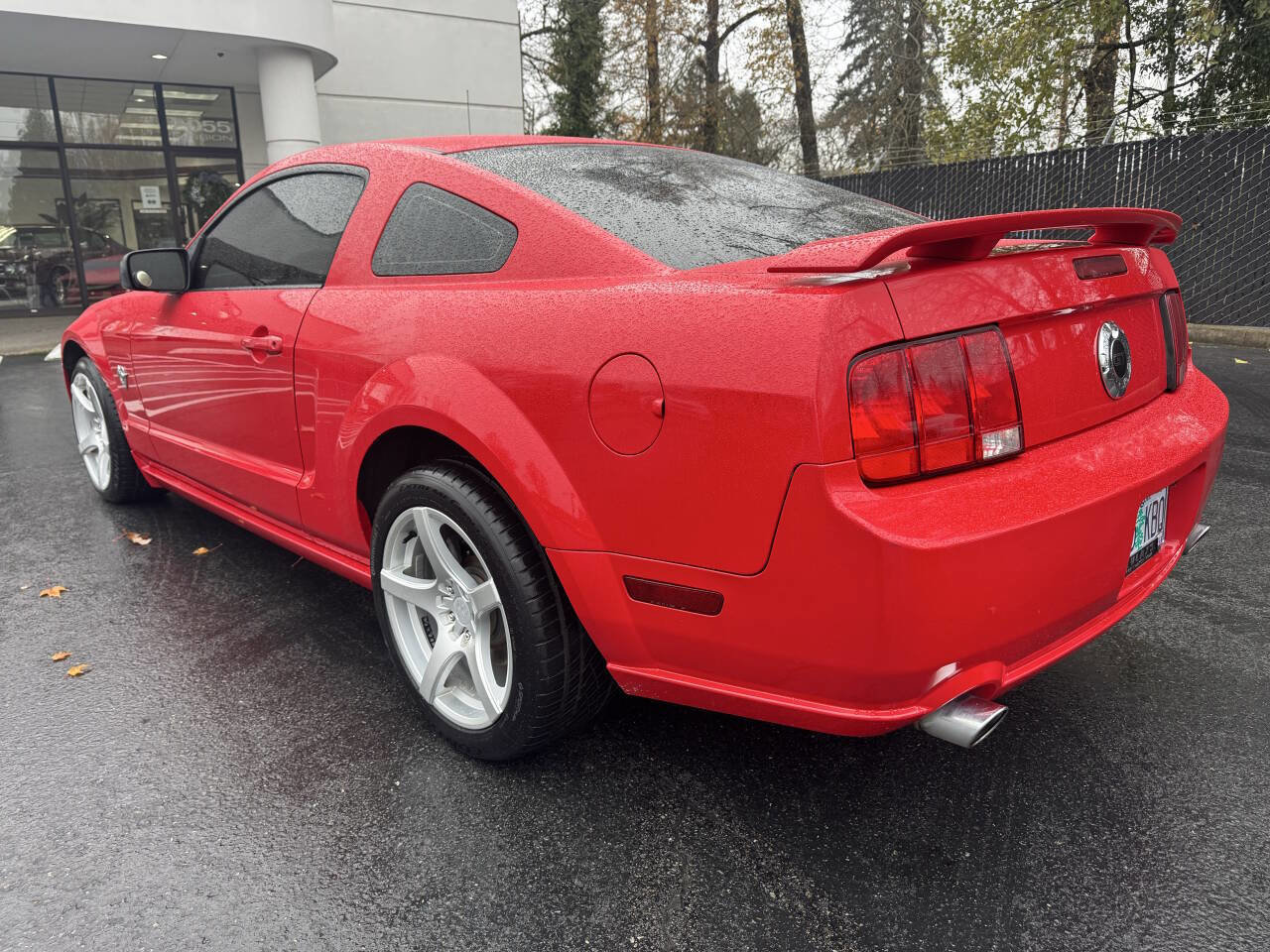 Used 2009 Ford Mustang GT image 3