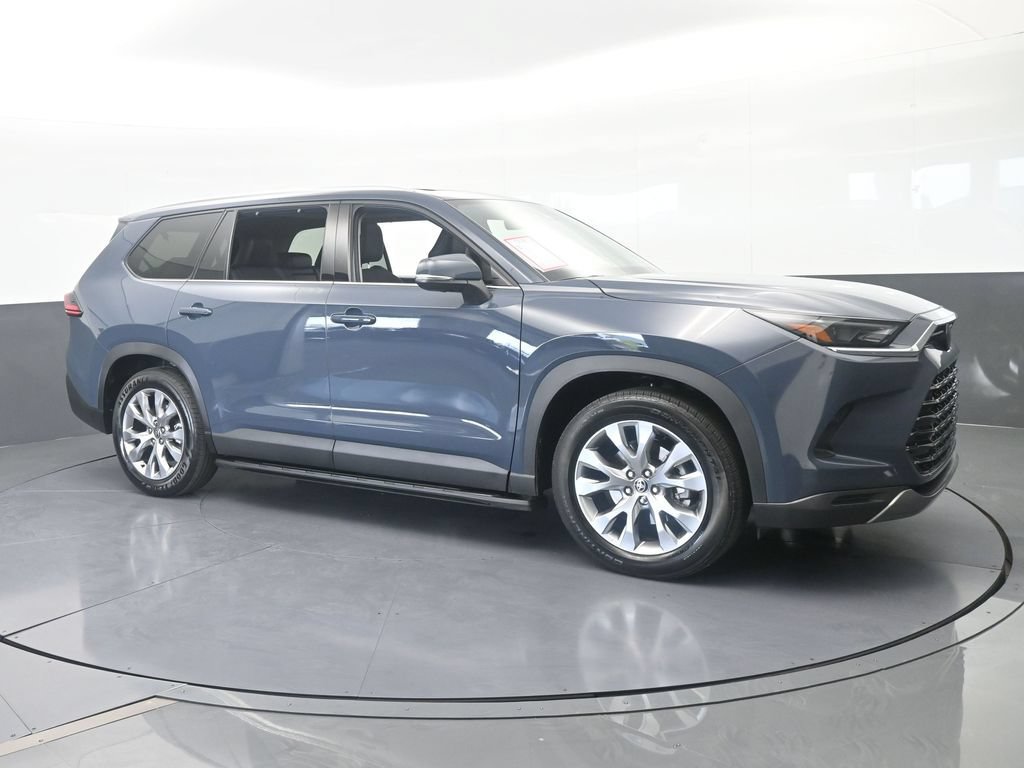 Used 2025 Toyota Grand Highlander FWD image 8