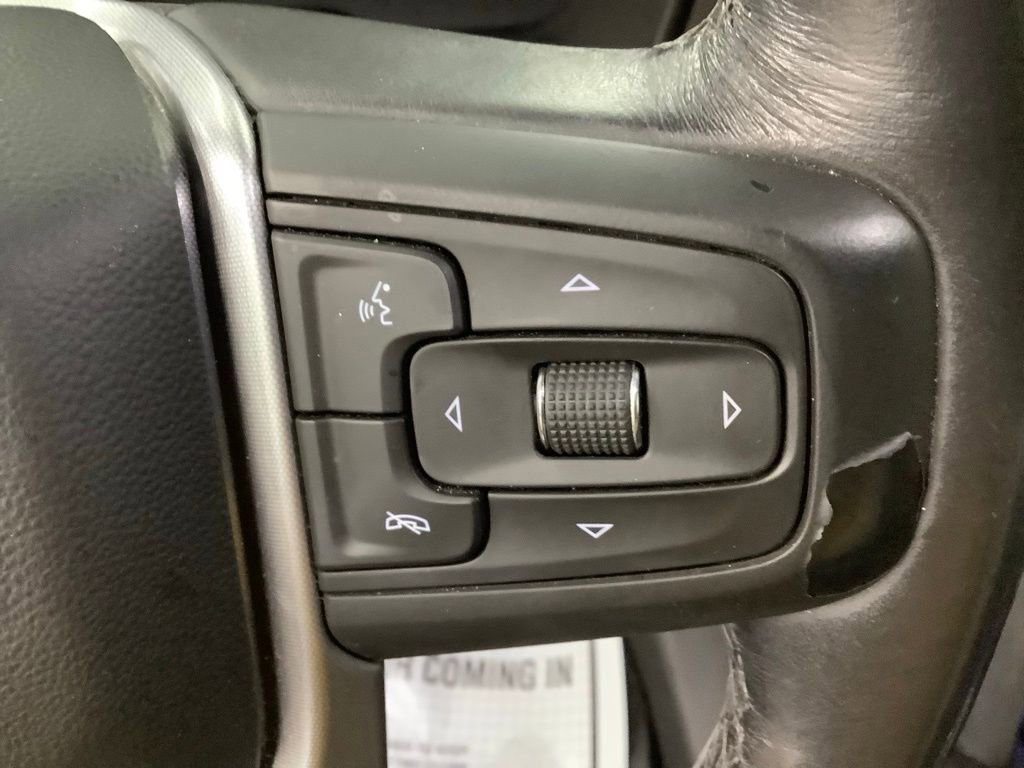 Used 2022 GMC Yukon SLE image 17