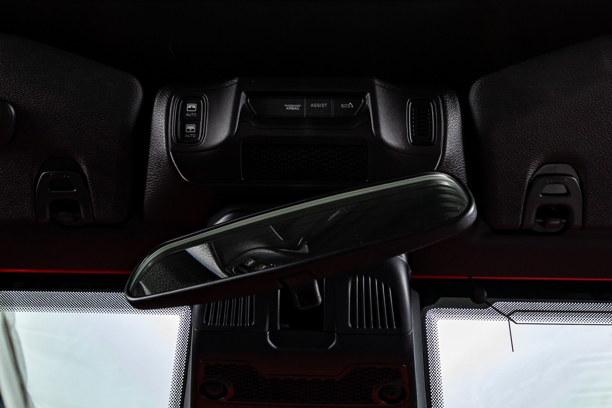 Used 2025 Jeep Wrangler Sport S image 29