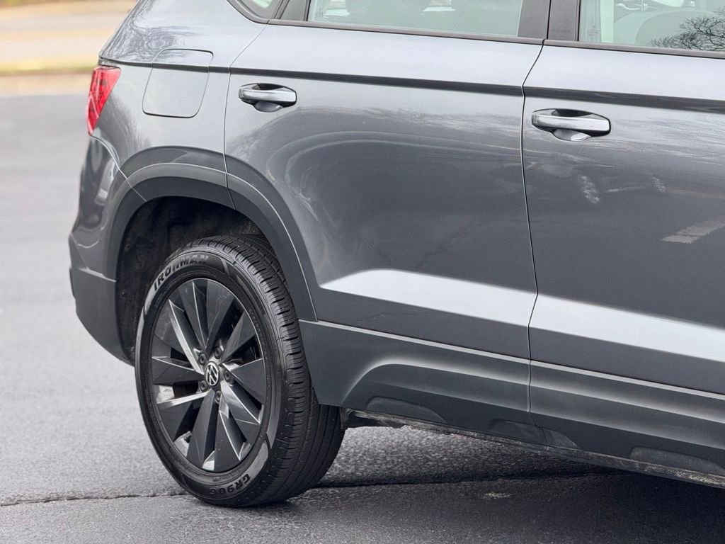 Used 2023 Volkswagen Taos S image 9