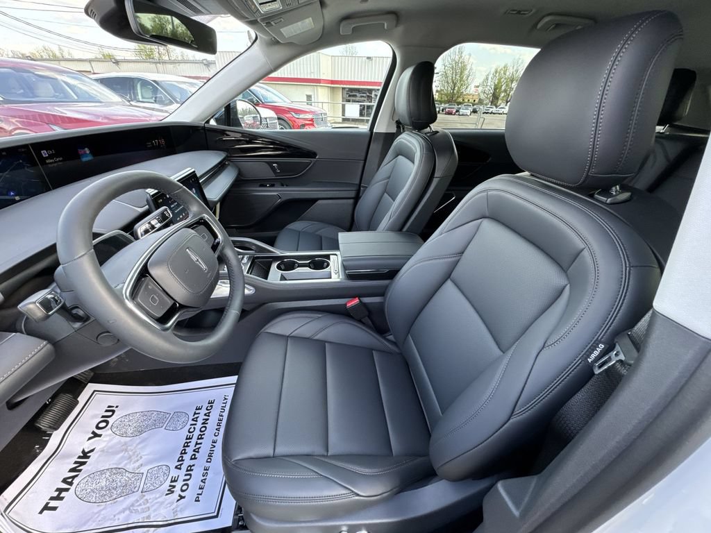 New 2026 Lincoln Nautilus Premier AWD/4WD image 11