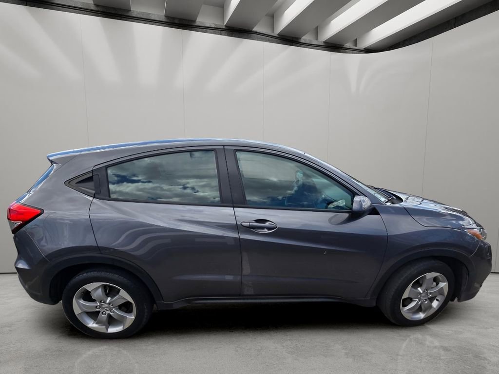 Used 2019 Honda HR-V LX image 12