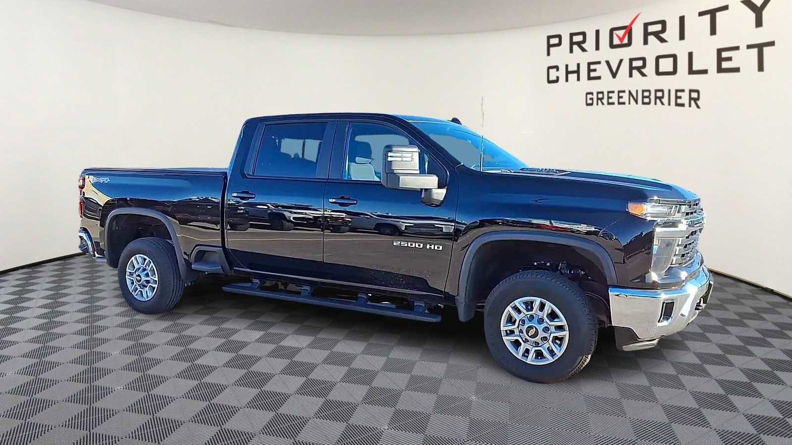 Used 2025 Chevrolet Silverado 2500 LT w/ Convenience Package image 2