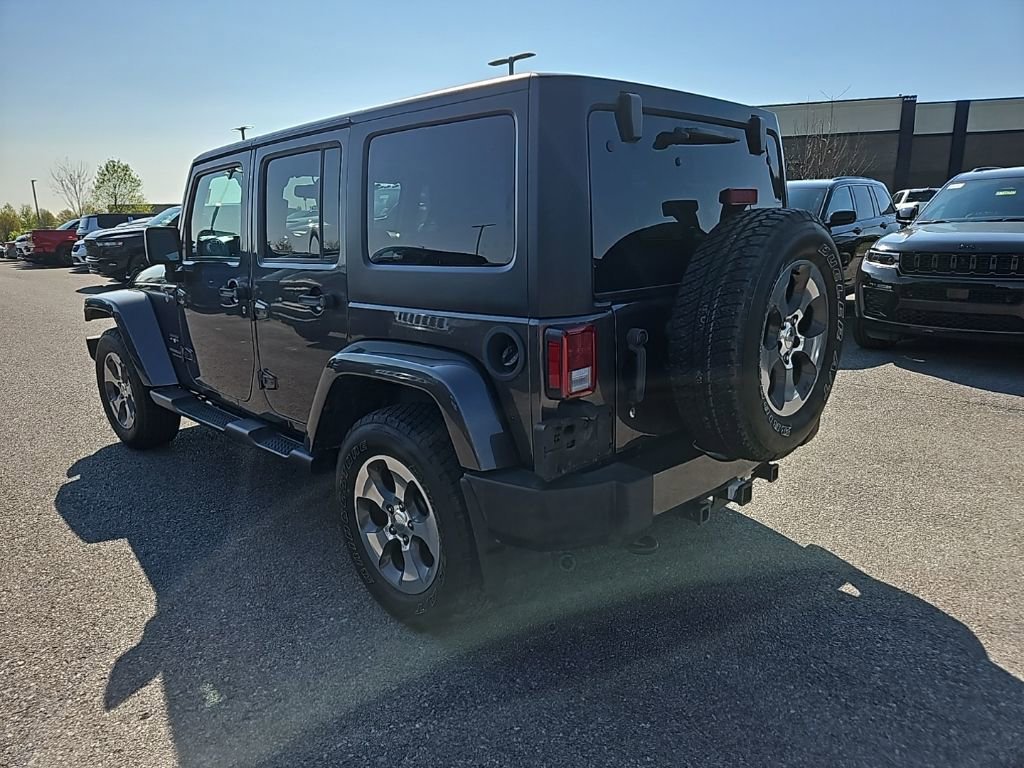 Used 2017 Jeep Wrangler Unlimited Sahara image 5