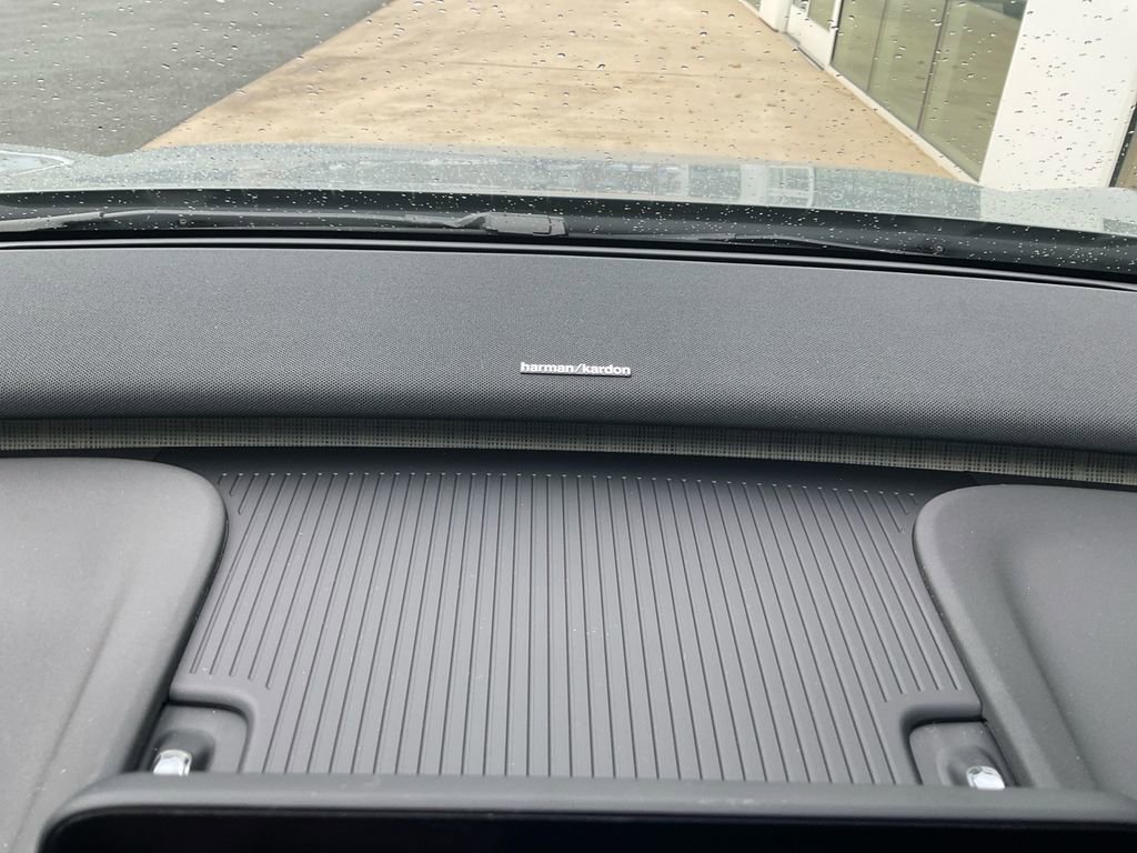 New 2026 Volvo EX30 Cross Country Ultra w/ Protection Package Premier image 27