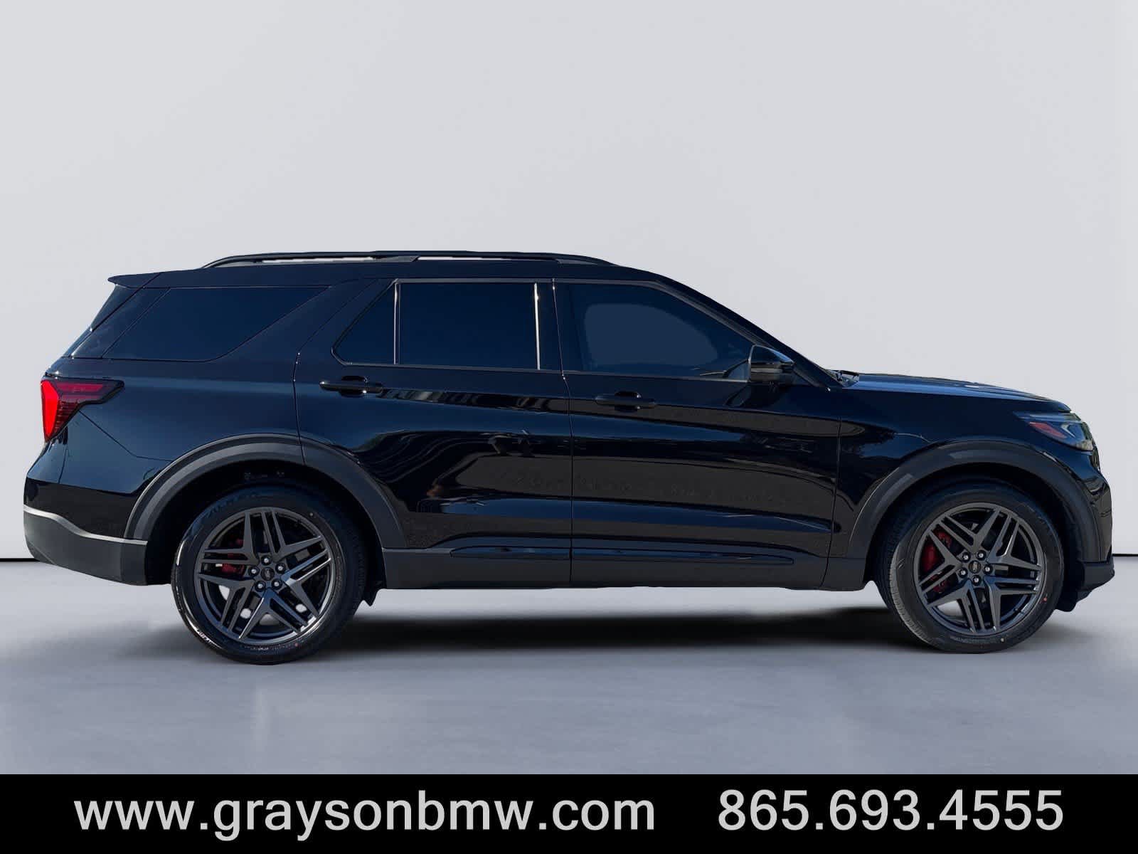 Used 2025 Ford Explorer ST w/ Sun And Sound Package AWD/4WD image 2