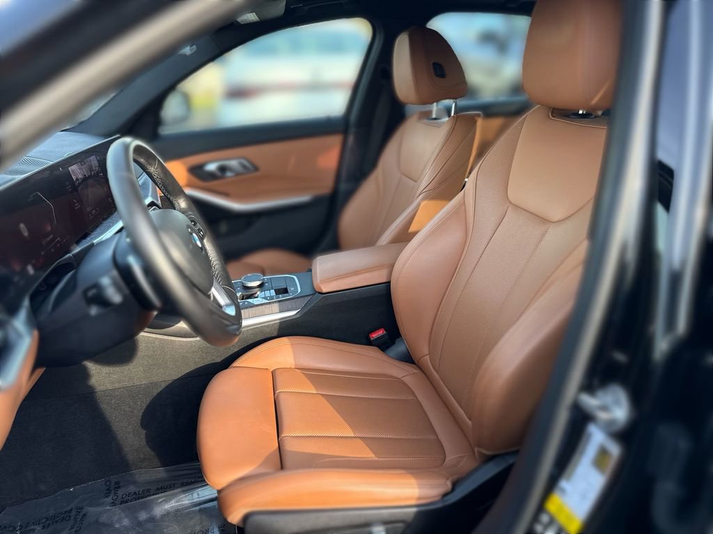 Used 2023 BMW 330i xDrive Sedan w/ Premium Package image 13