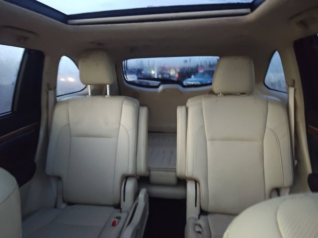 Used 2018 Toyota Highlander Limited Platinum AWD/4WD image 13