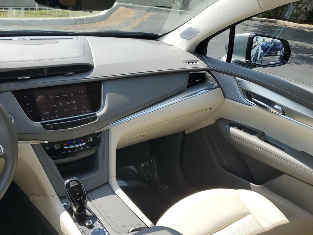 Certified 2023 Cadillac XT5 Premium Luxury w/ Technology Package image 20