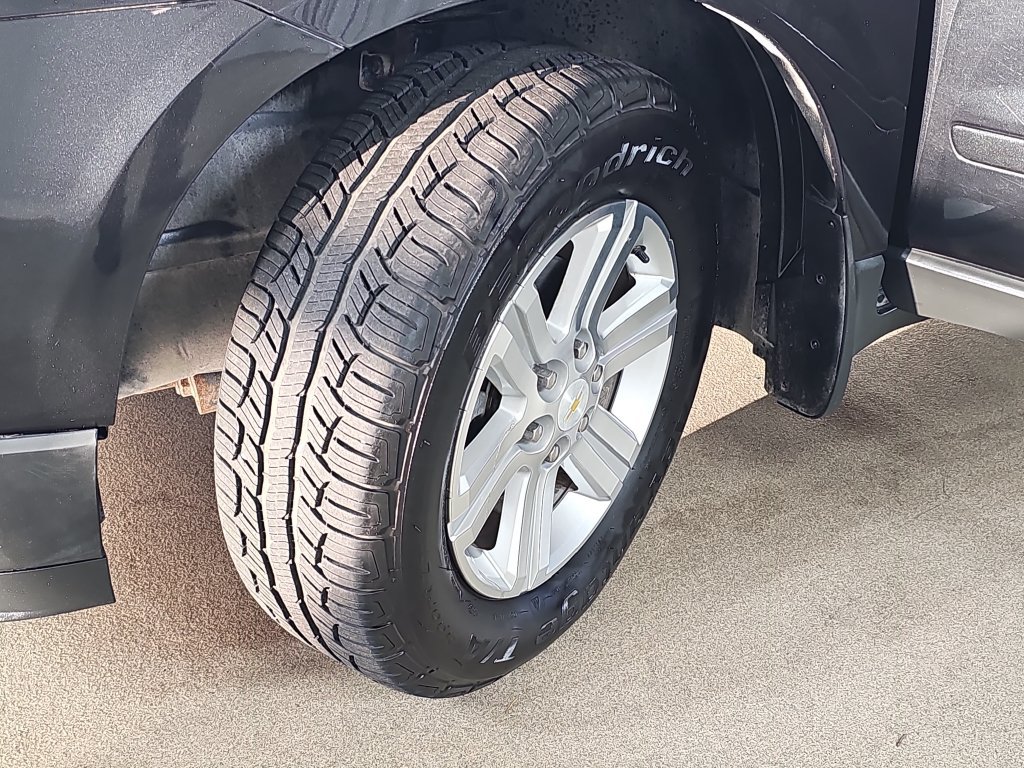 Used 2013 Chevrolet Traverse LT FWD image 38