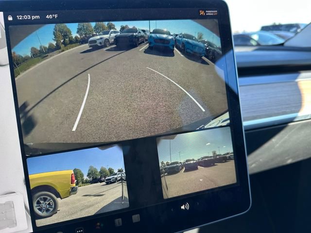 Used 2022 Tesla Model Y Long Range image 27