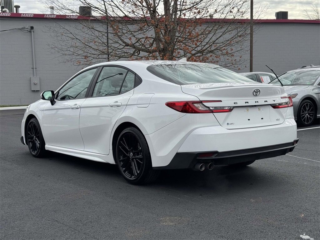 Used 2025 Toyota Camry SE image 23