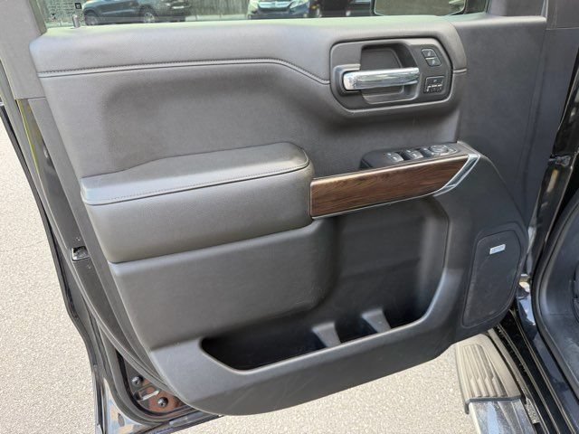 Used 2019 GMC Sierra 1500 SLT w/ SLT Premium Plus Package AWD/4WD image 11
