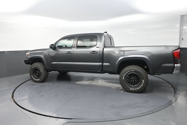 Used 2019 Toyota Tacoma SR5 AWD/4WD image 52