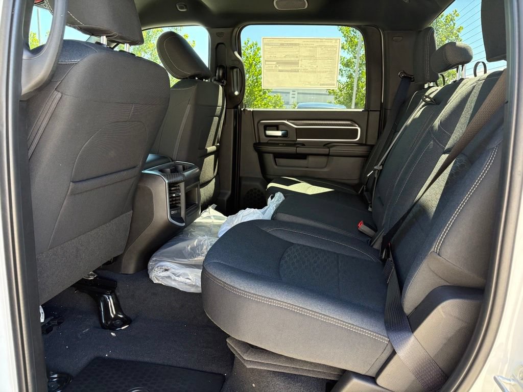 New 2026 RAM 3500 Big Horn AWD/4WD image 9