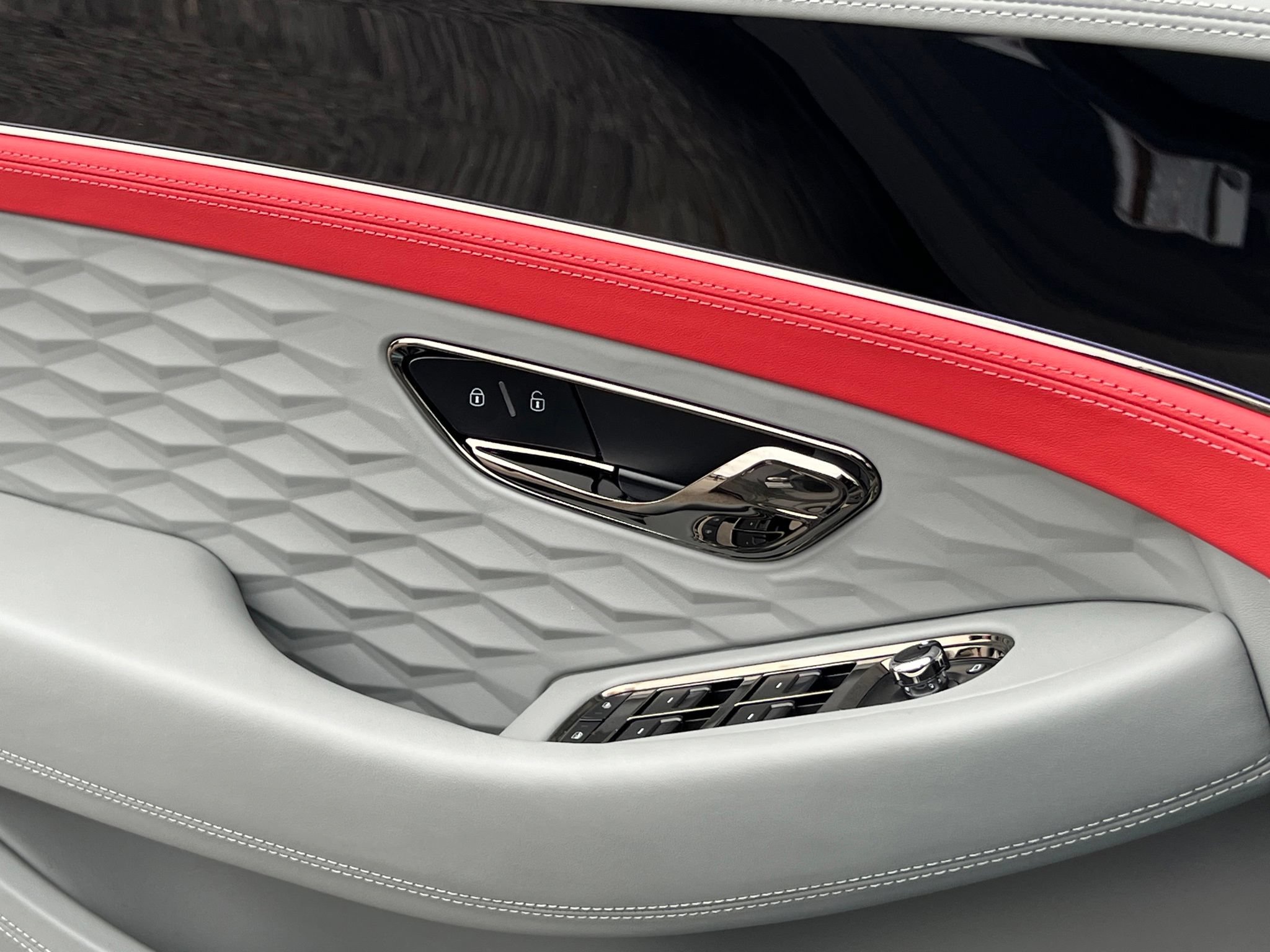 New 2026 Bentley Continental GTC AWD/4WD image 32