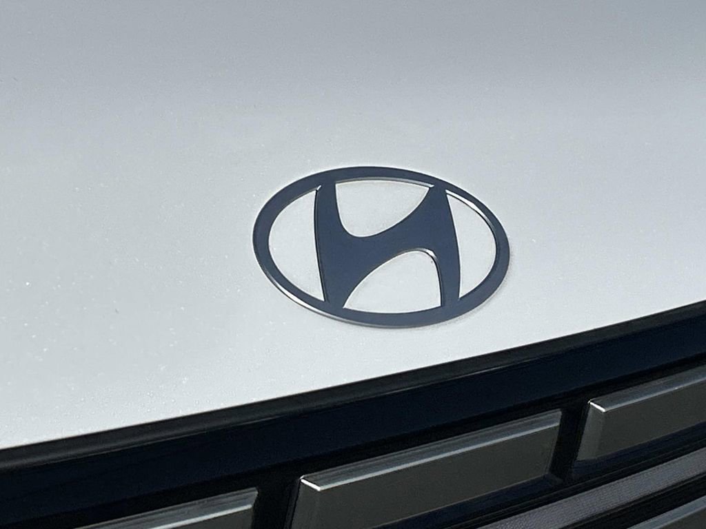 Used 2025 Hyundai Santa Fe SEL image 11