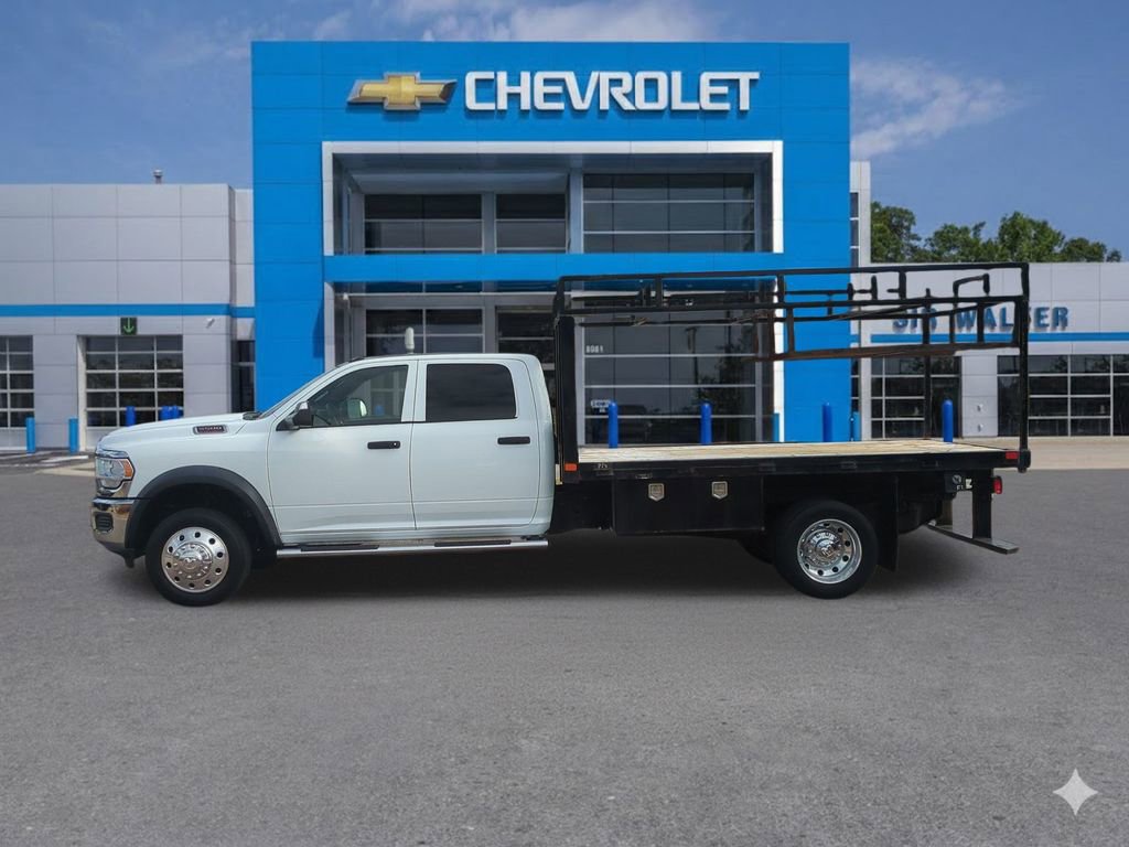 Used 2022 RAM 5500 Tradesman w/ Chrome Appearance Group image 2