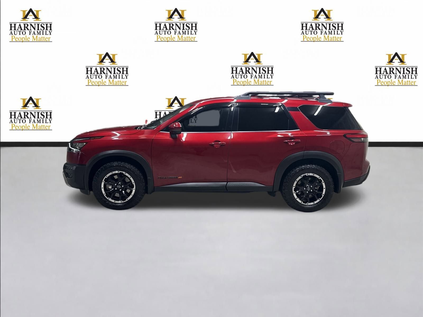 Used 2024 Nissan Pathfinder Rock Creek image 2