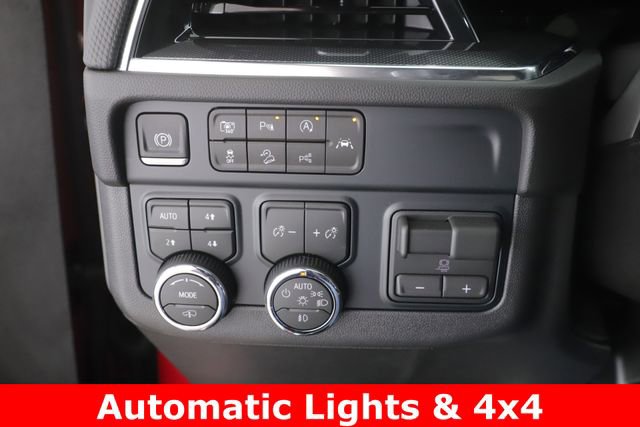 Used 2026 Chevrolet Suburban RST w/ RST Capability Package image 21