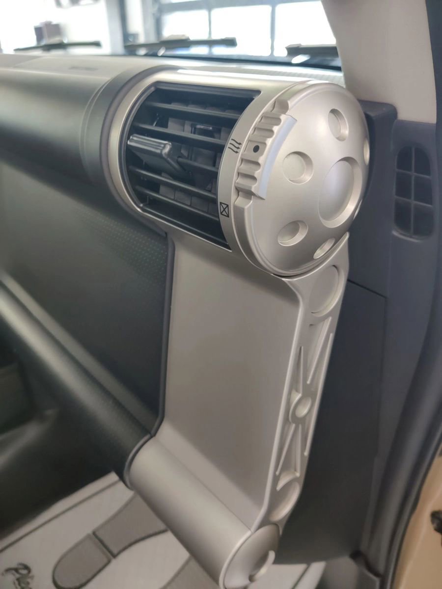 Used 2014 Toyota FJ Cruiser 4WD w/ Convenience Package image 23