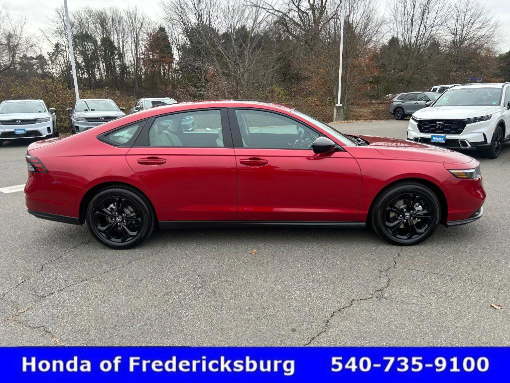 Certified 2025 Honda Accord SE image 7