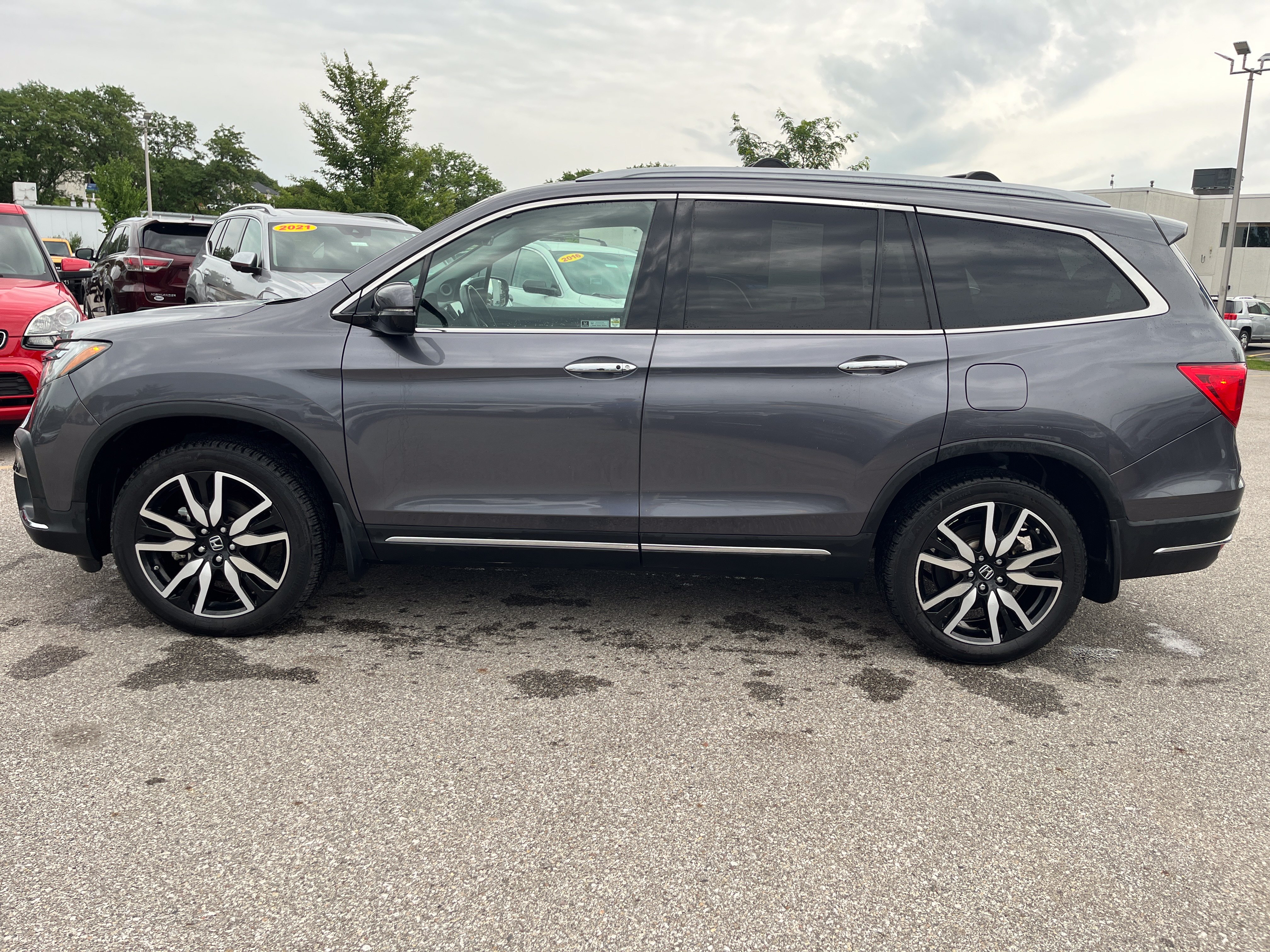 Used 2021 Honda Pilot Touring image 7