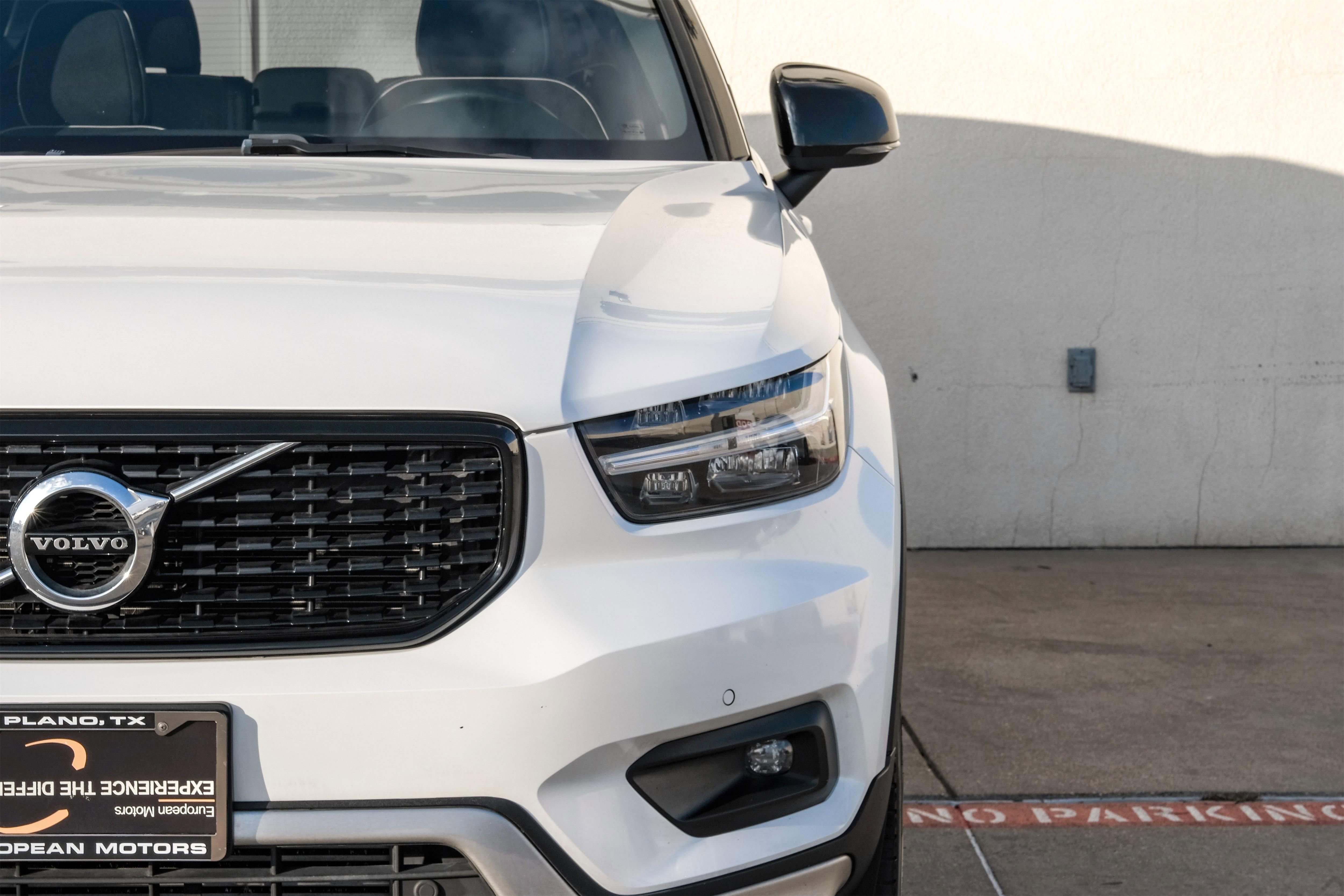 Used 2021 Volvo XC40 T4 R-Design image 52