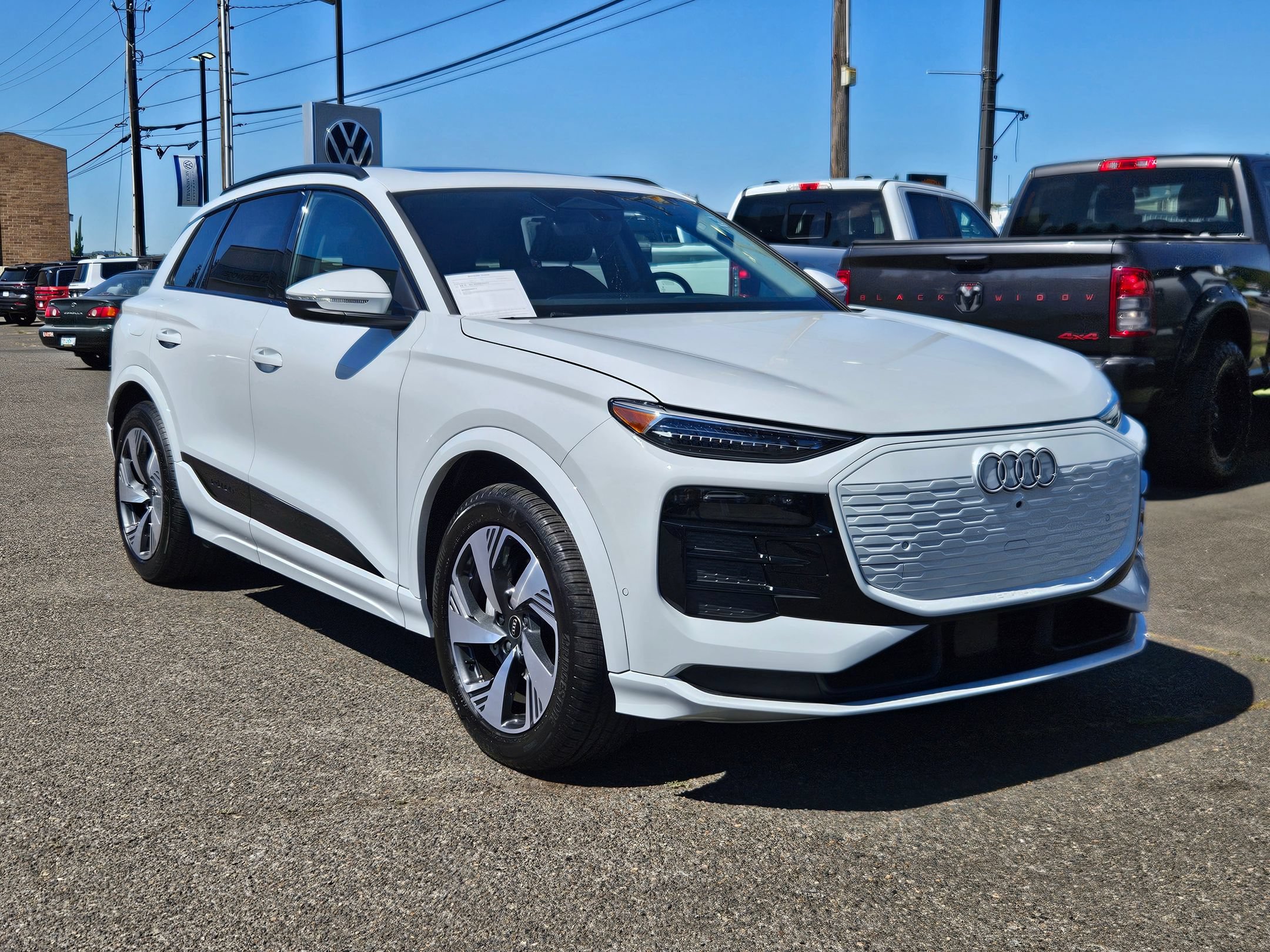Used 2025 Audi Q6 e-tron Premium Plus w/ Premium Plus AWD/4WD image 7