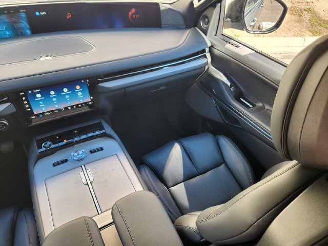 New 2027 Lincoln Navigator Reserve w/ Jet Appearance Package AWD/4WD image 12